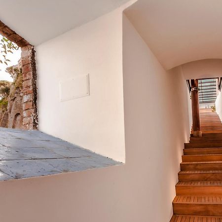 Yacht Club Capo Cervo Suites B&B Sorrento Eksteriør billede